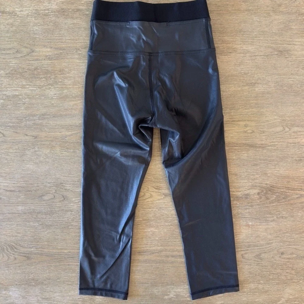 Lululemon Women's Power Position SHR Crop Pant 21
